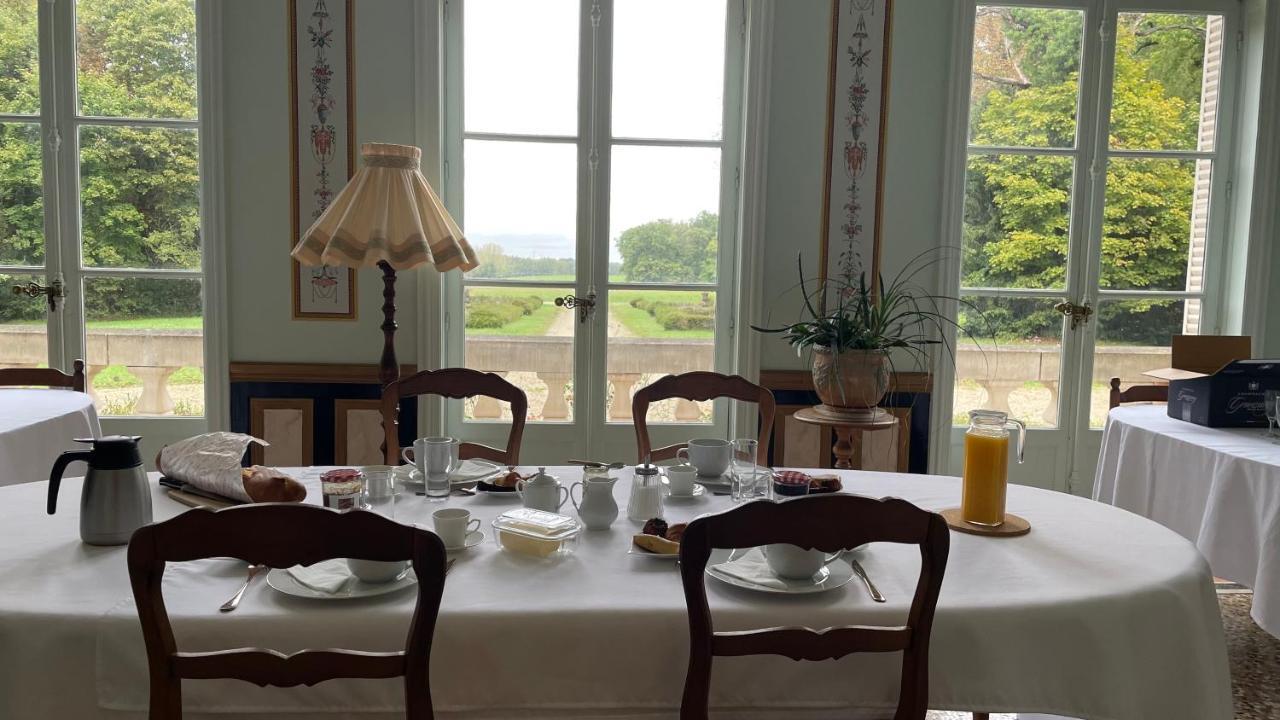 Nogent-sur-Vernisson Chateau De Praslins المظهر الخارجي الصورة